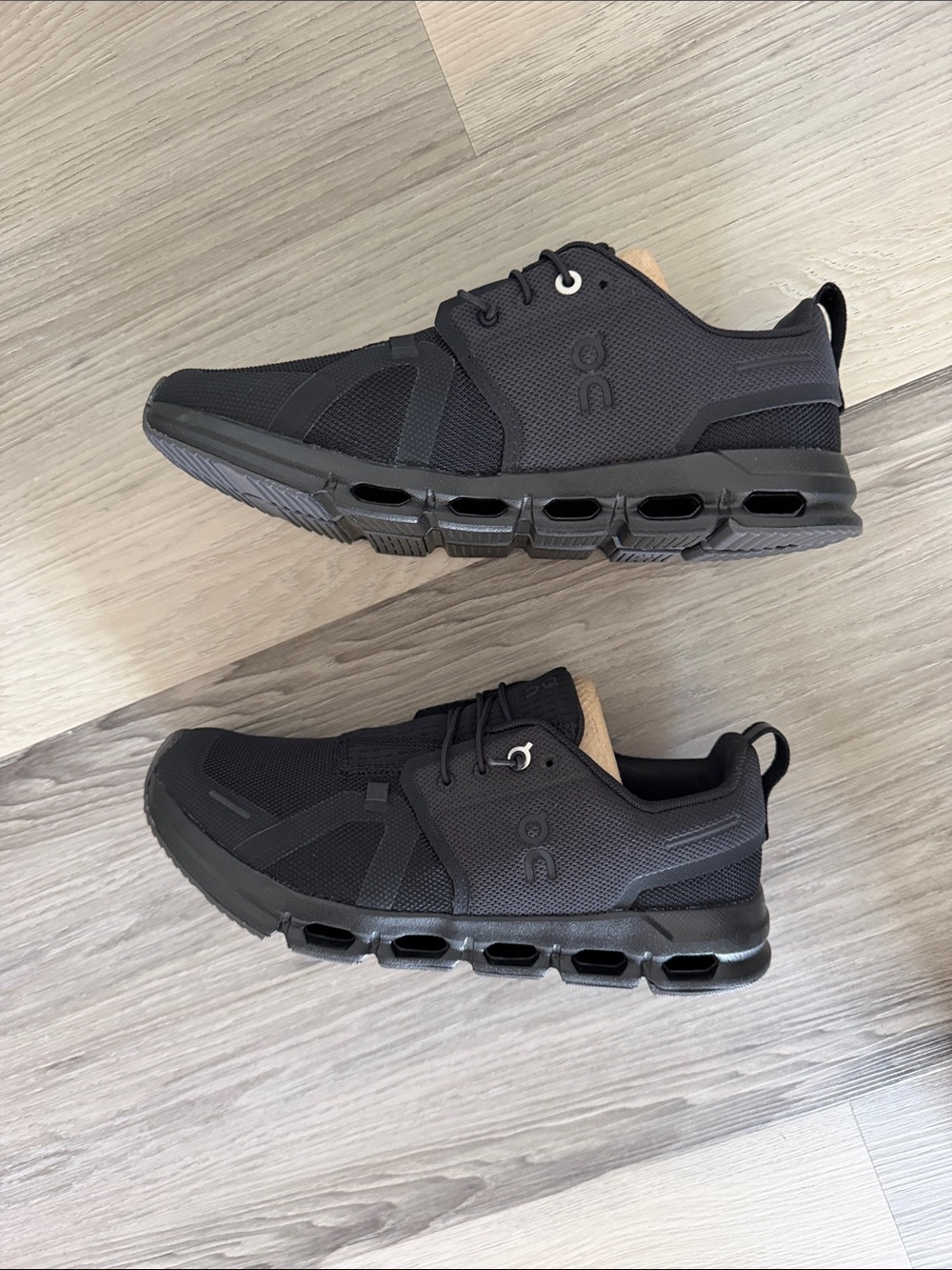 On Running Cloud Sky Black 6 Youth Running Shoes